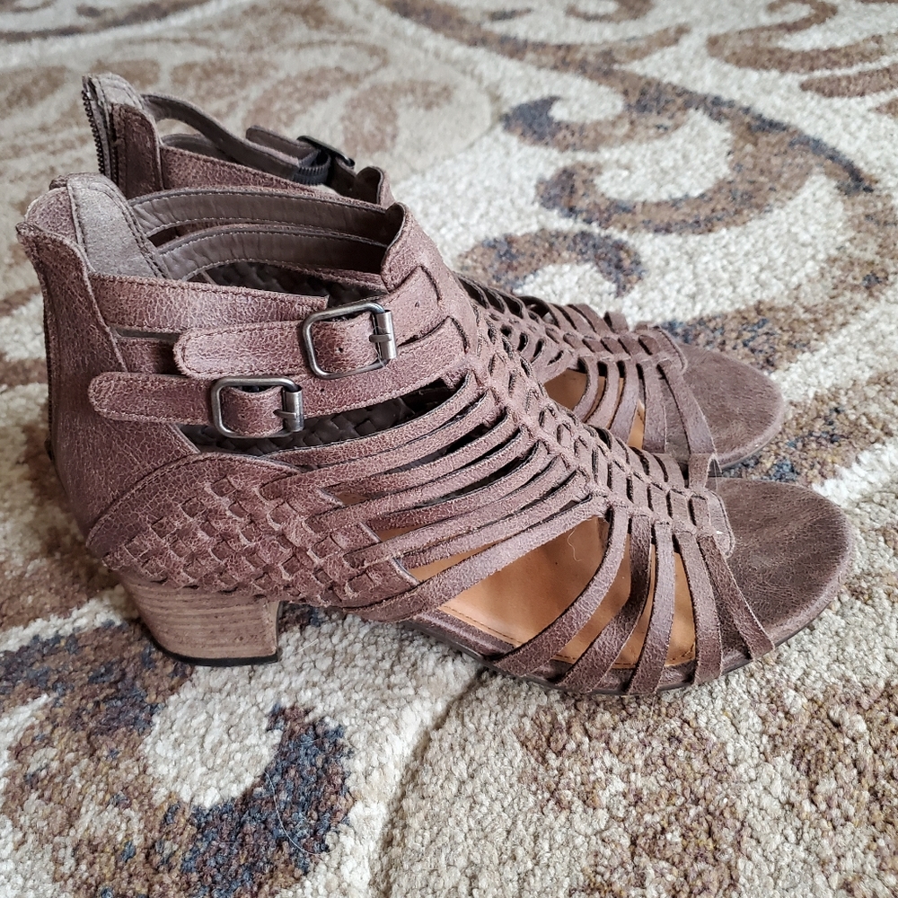 Not Rated Brown strappy heel